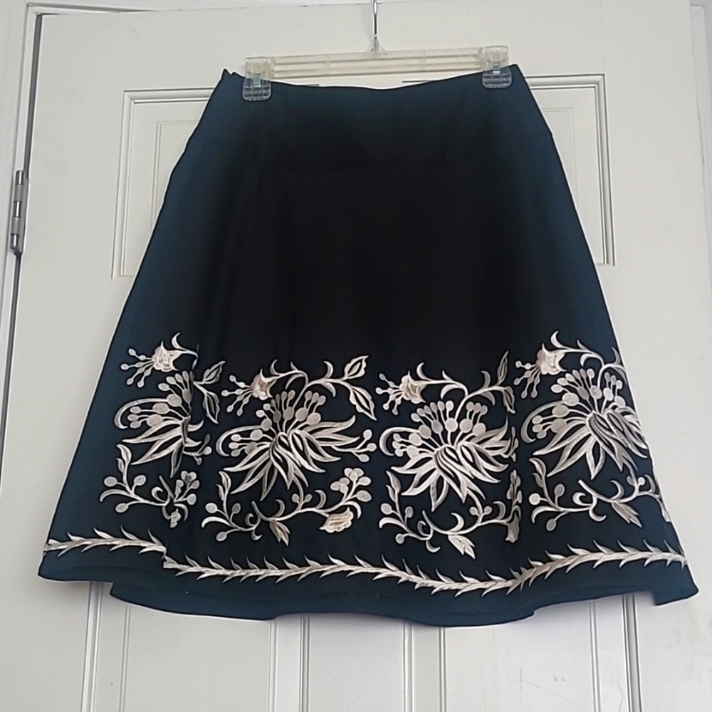 White House Black Market A line skirt NWT - Picture 2 of 4